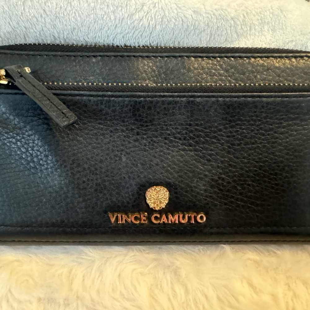 Vince Camuto black leather wallet
